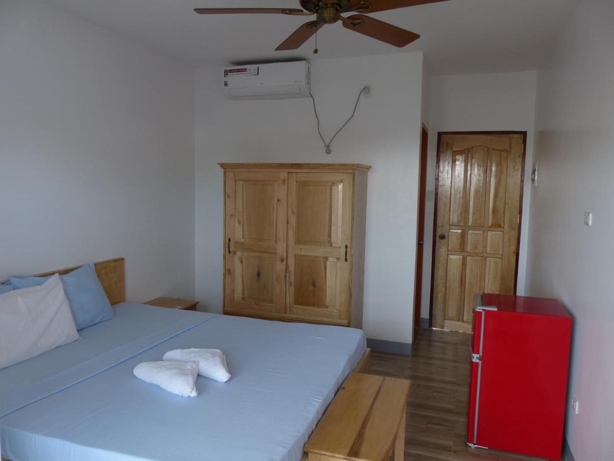 Hotel Beyond Island Moalboal Esterno foto