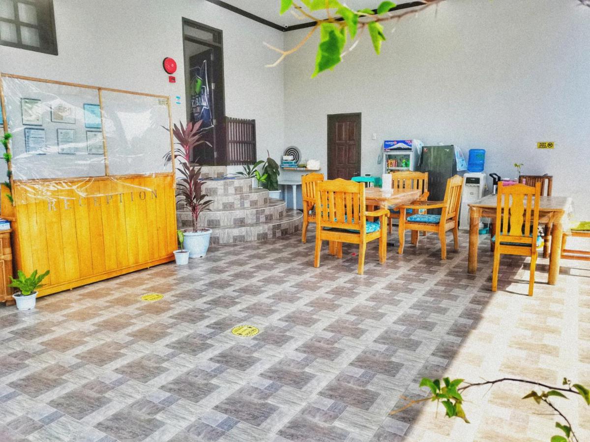 Hotel Beyond Island Moalboal Esterno foto