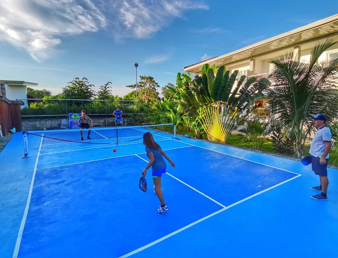 Hotel Beyond Island Moalboal Esterno foto
