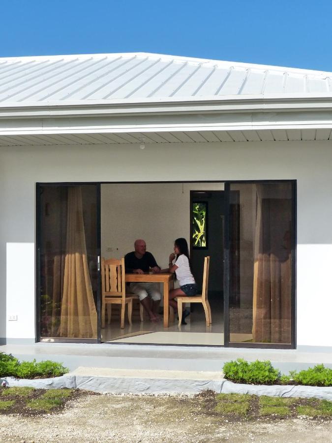 Hotel Beyond Island Moalboal Esterno foto